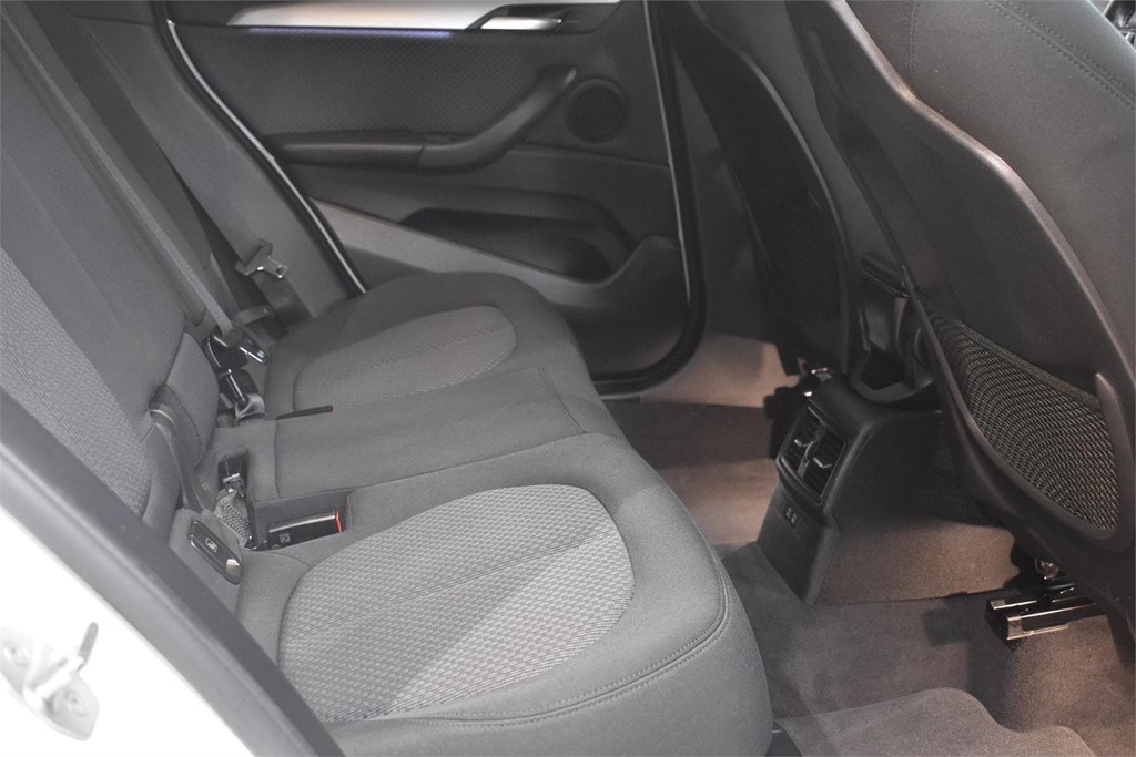 Foto 11 BMW X1 sDRIVE 18d