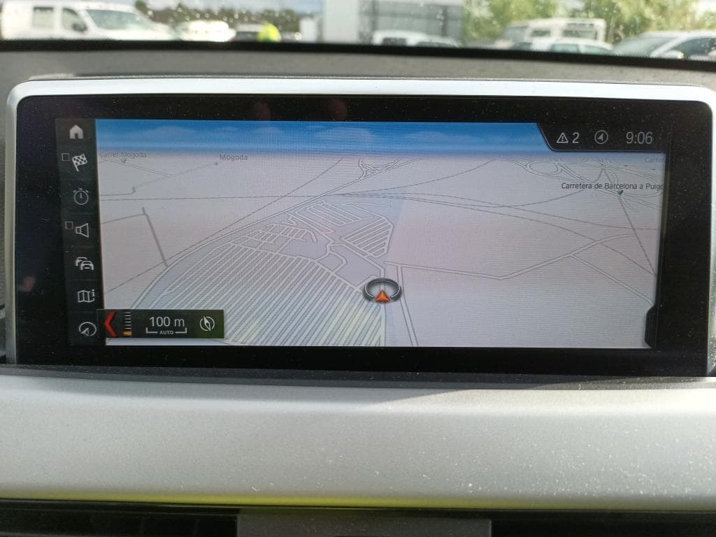 Foto 11 BMW X1 sDRIVE 18dA CORPORATE