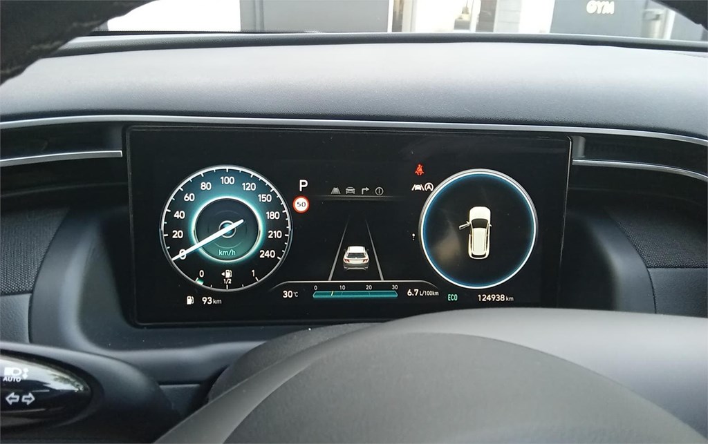 Foto 13 HYUNDAI TUCSON 1.6CRDI (136CV) 48V TECNO DCT 2C