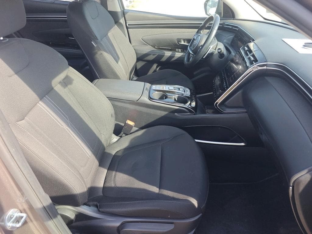 Foto 6 HYUNDAI TUCSON 1.6CRDI (136CV) 48V TECNO DCT 2C