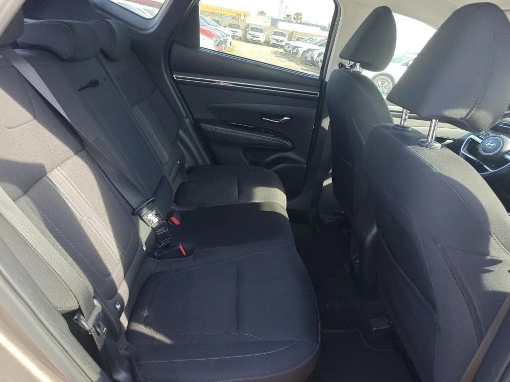 Foto 7 HYUNDAI TUCSON 1.6CRDI (136CV) 48V TECNO DCT 2C