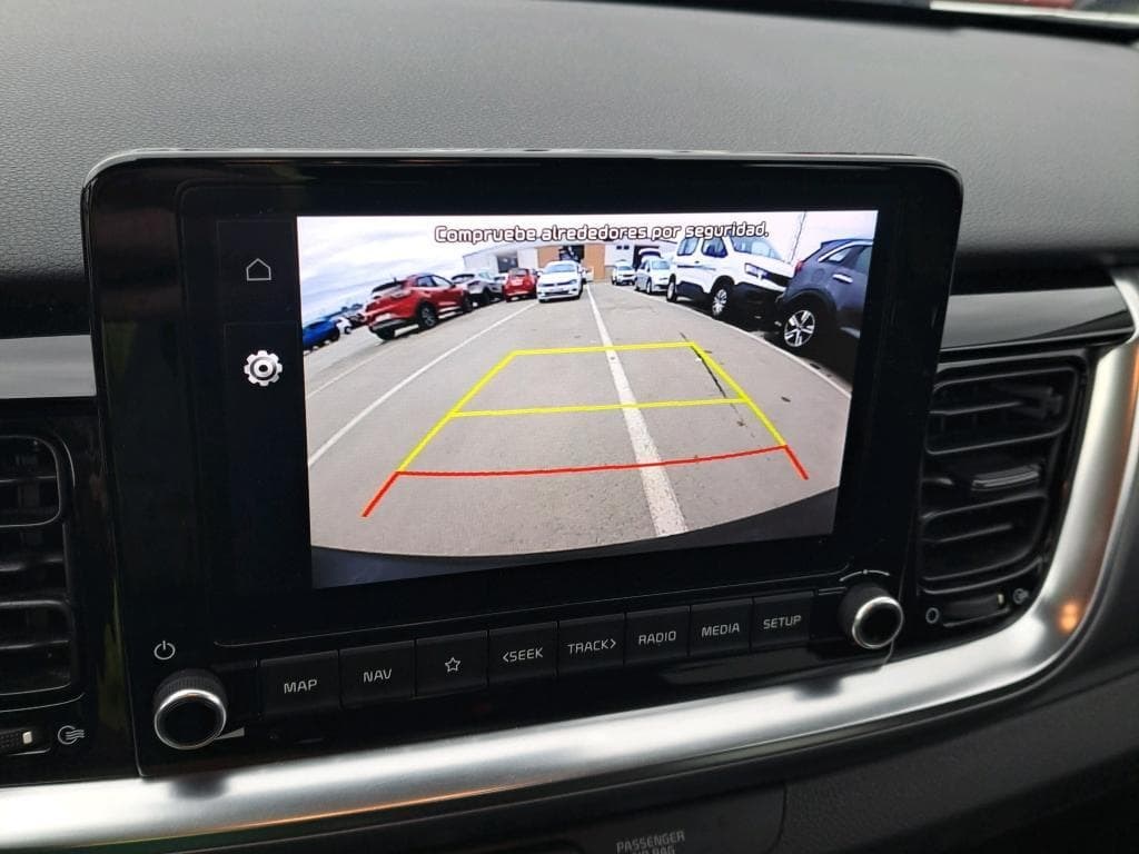 Foto 10 KIA STONIC 1.0T-GDI 120CV MHEV iMT DRIVE