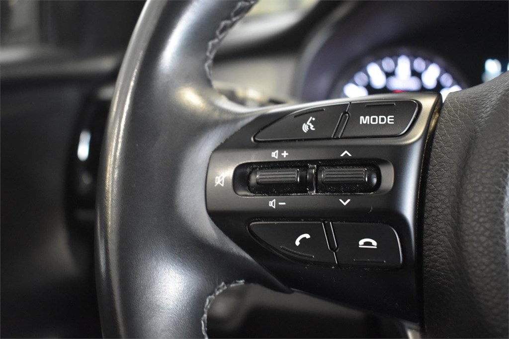 Foto 18 KIA STONIC 1.0T-GDI 120CV MHEV iMT DRIVE