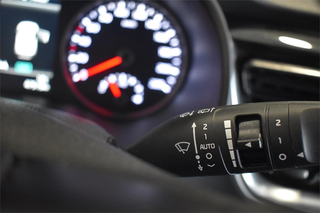 Foto 20 KIA STONIC 1.0T-GDI 120CV MHEV iMT DRIVE