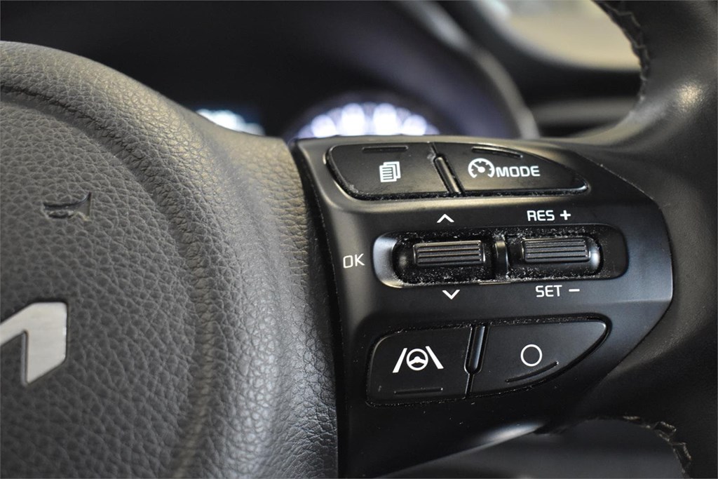 Foto 21 KIA STONIC 1.0T-GDI 120CV MHEV iMT DRIVE