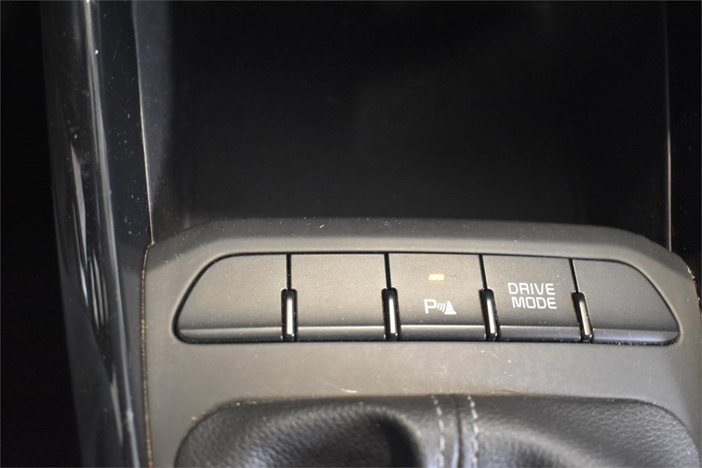 Foto 25 KIA STONIC 1.0T-GDI 120CV MHEV iMT DRIVE