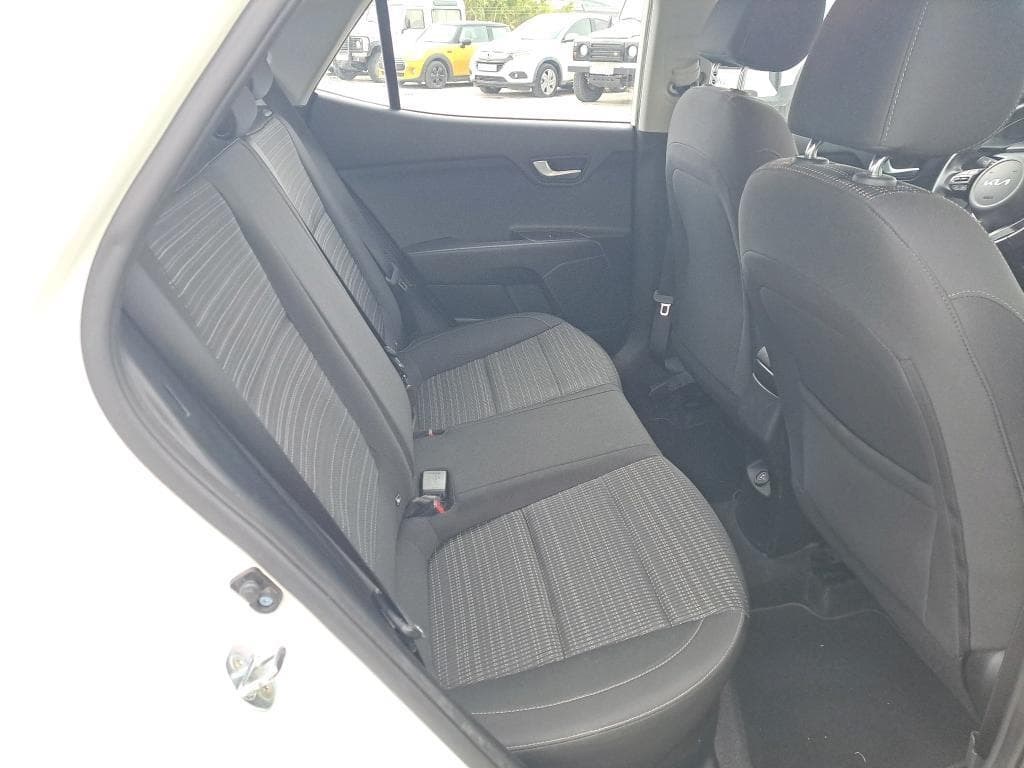 Foto 7 KIA STONIC 1.0T-GDI 120CV MHEV iMT DRIVE