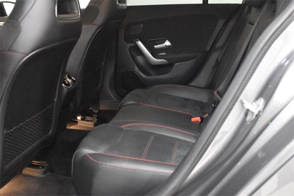 Foto 12 MERCEDES  CLA  200 D DCT SHOOTING BRAKE