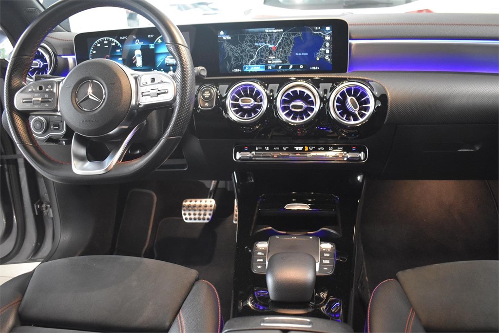 Foto 13 MERCEDES  CLA  200 D DCT SHOOTING BRAKE