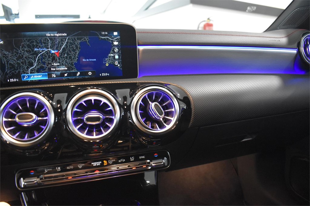 Foto 40 MERCEDES  CLA  200 D DCT SHOOTING BRAKE