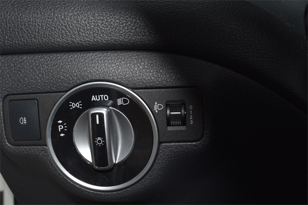 Foto 12 MERCEDES  CLA  200 D 