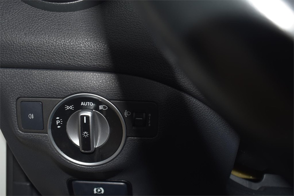 Foto 13 MERCEDES  CLA  200 D 