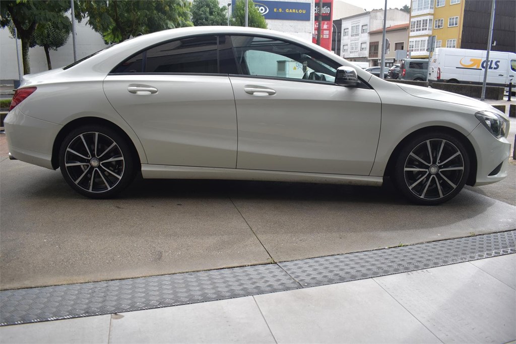 Foto 25 MERCEDES  CLA  200 D 