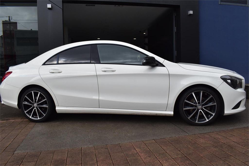 Foto 2 MERCEDES  CLA  200 D 