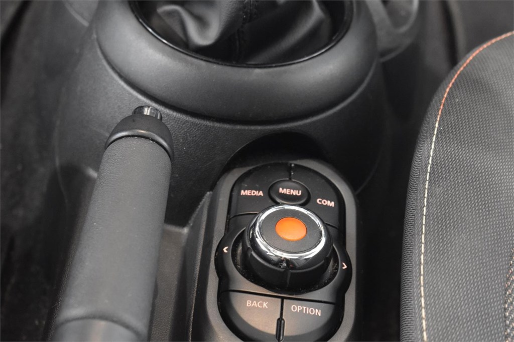 Foto 27 Mini ONE 5 PT. 102 CV