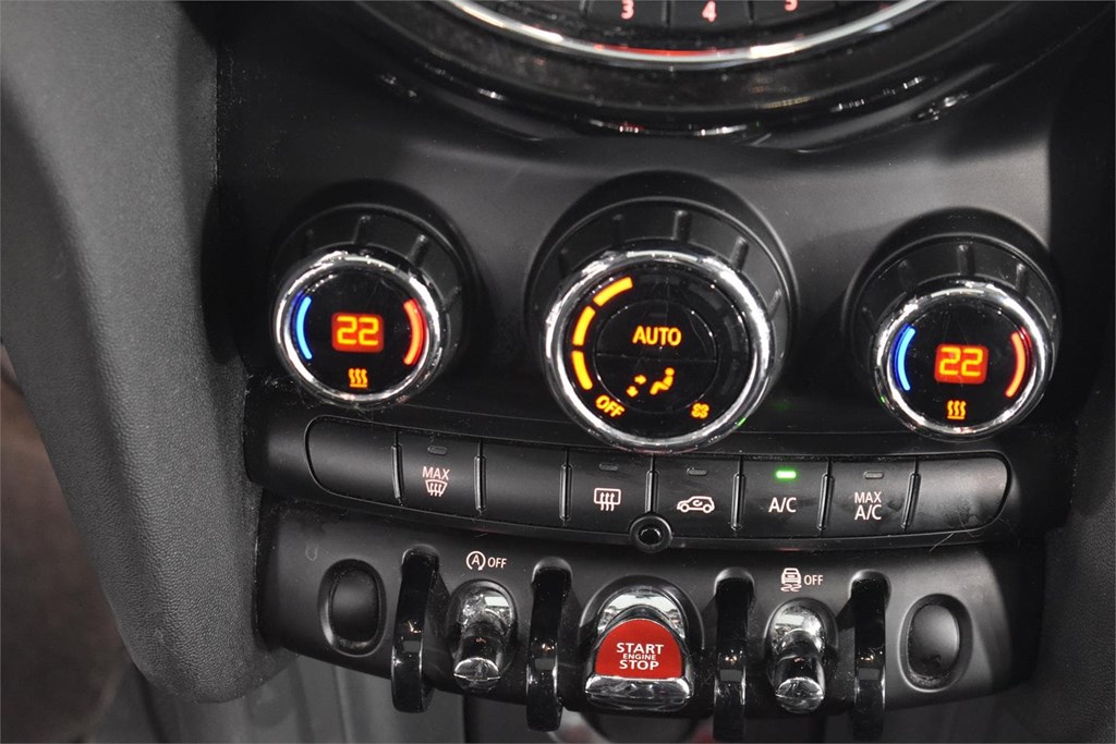 Foto 29 Mini ONE 5 PT. 102 CV