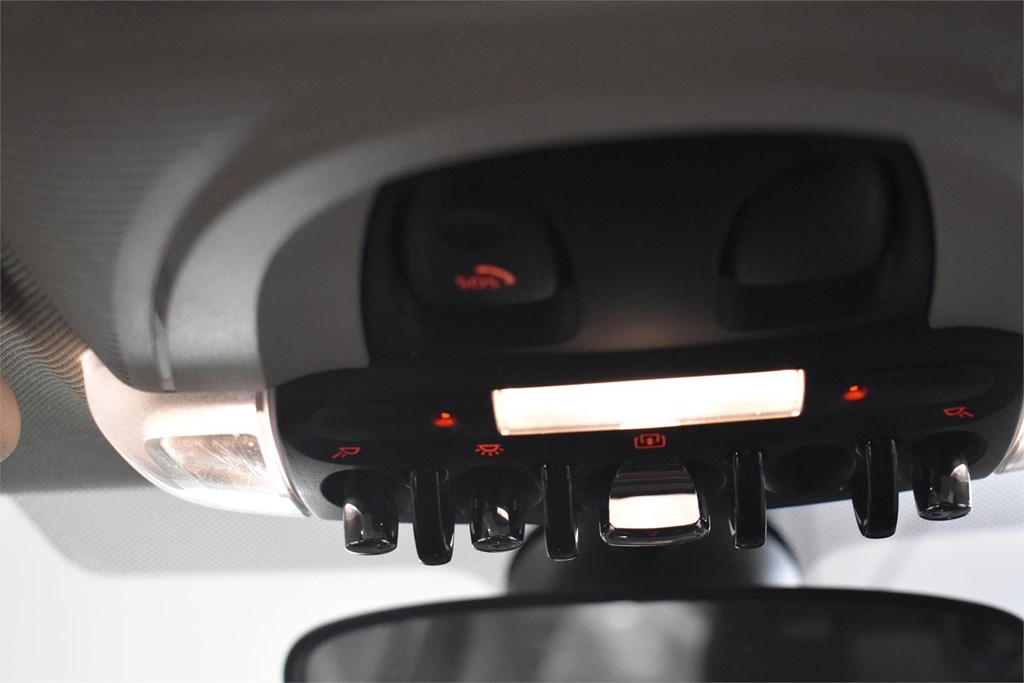 Foto 30 Mini ONE 5 PT. 102 CV