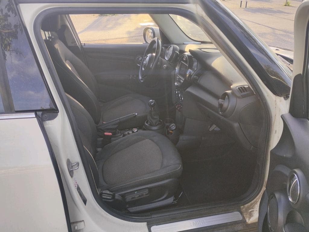 Foto 5 Mini ONE 5 PT. 102 CV