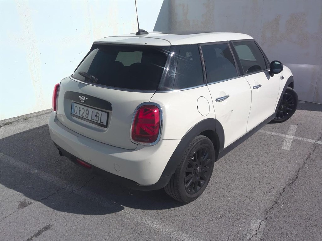 Foto 2 Mini ONE 5 PT. 102 CV