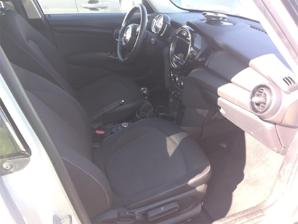 Foto 5 Mini ONE 5 PT. 102 CV