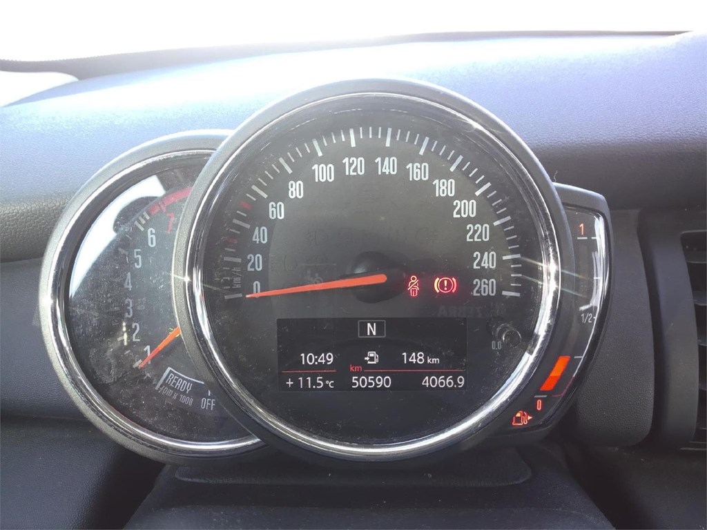 Foto 8 Mini ONE 5 PT. 102 CV