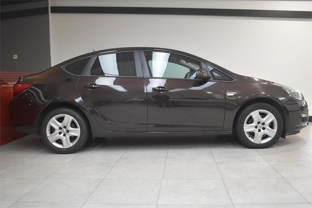 Foto 5 OPEL ASTRA  1.6  CDTI 110CV NOTCHBACK 4P SELECTIVE 