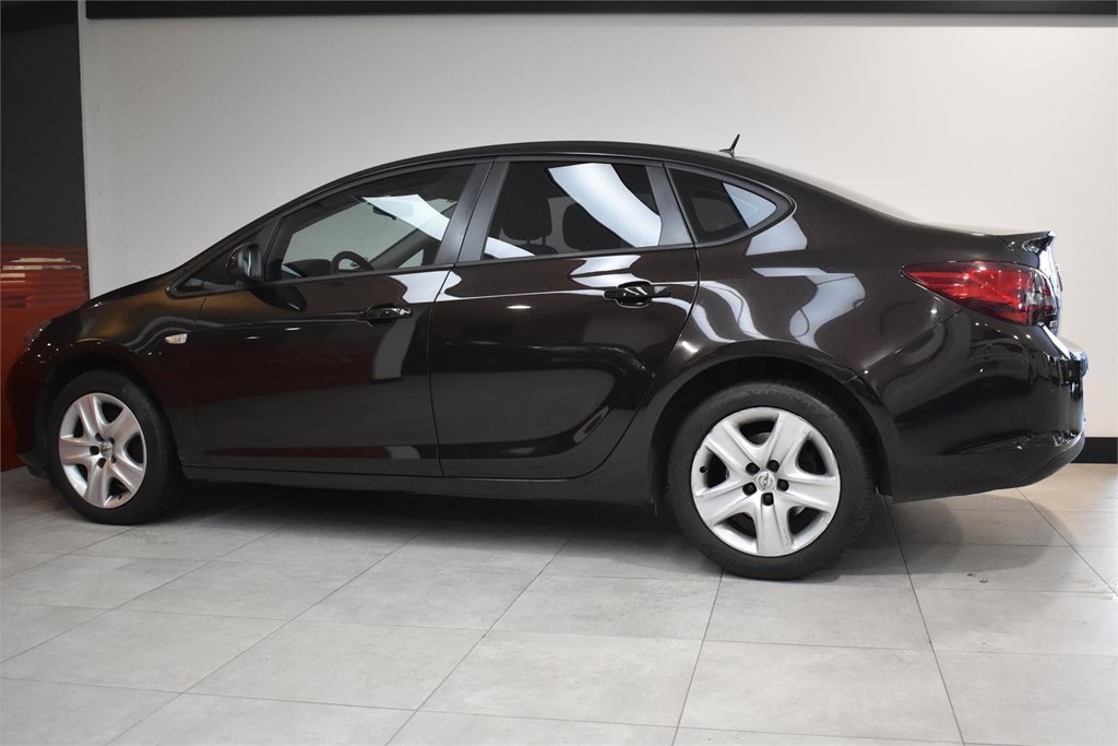 Foto 7 OPEL ASTRA  1.6  CDTI 110CV NOTCHBACK 4P SELECTIVE 