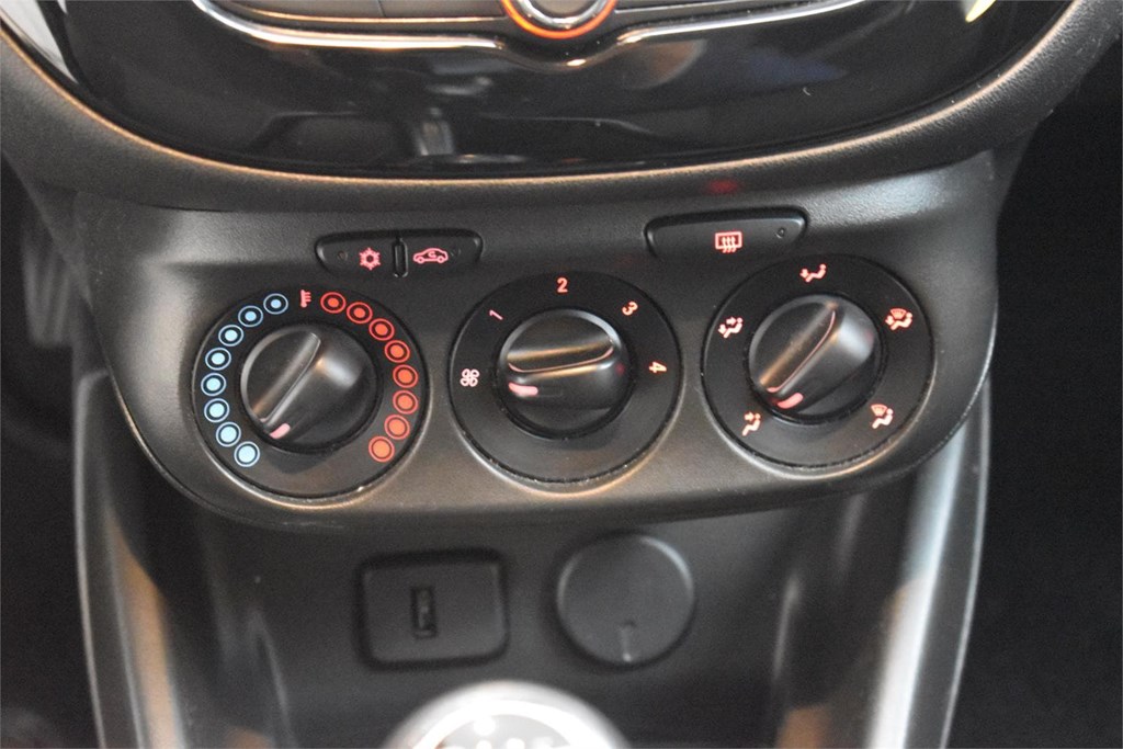 Foto 19 OPEL CORSA-E  SELECTIVE   1.4 90CV  GLP