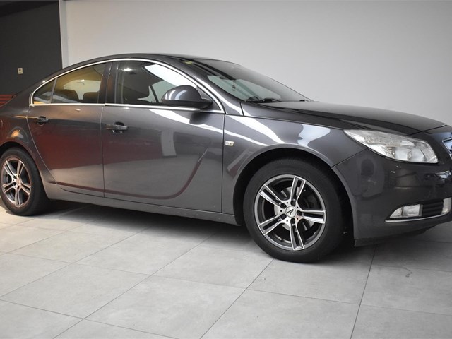 OPEL INSIGNIA 2.0 CDTI 130 CV EDITION