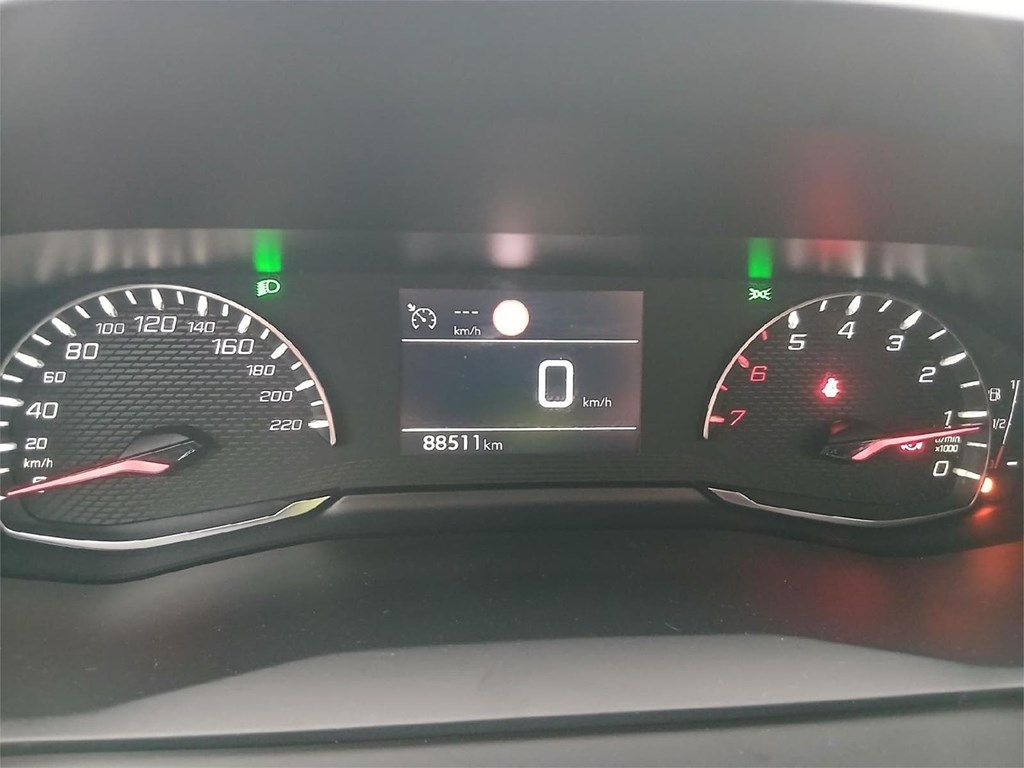 Foto 4 PEUGEOT 208 1.5 HDI 100CV ACTIVE PACK