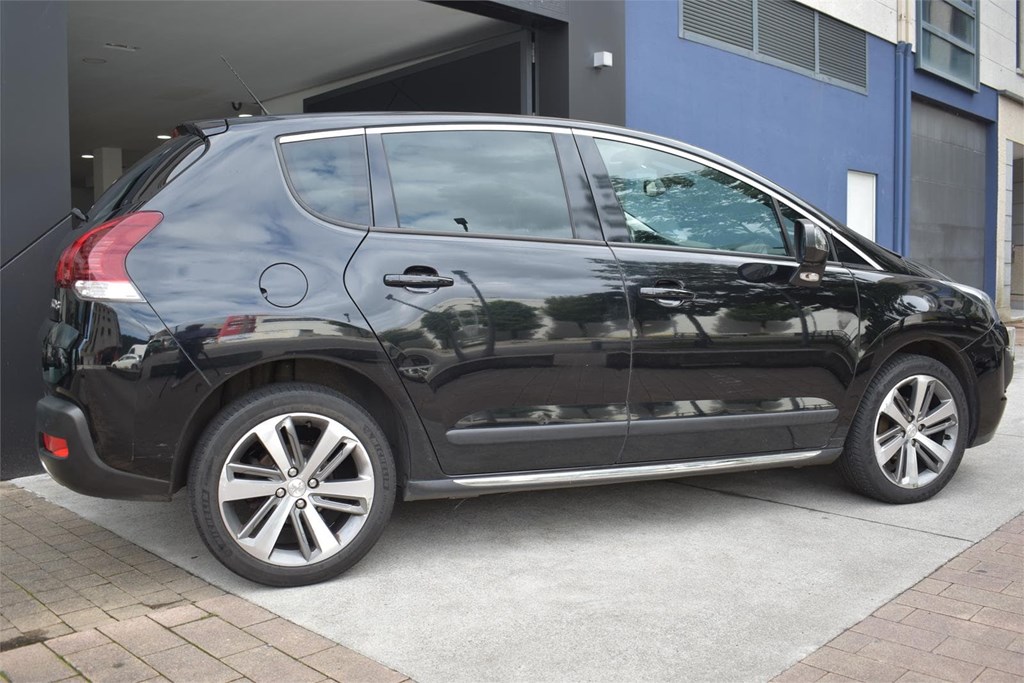Foto 4 PEUGEOT 3008 1.6 BHDI 120CV ALLURE 