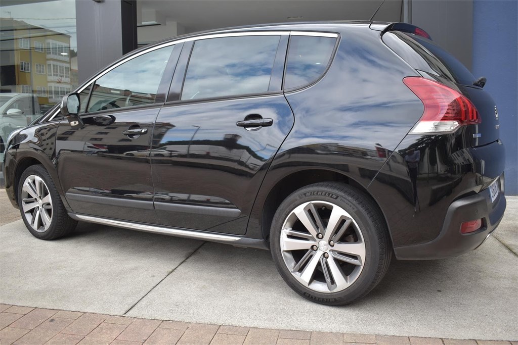 Foto 5 PEUGEOT 3008 1.6 BHDI 120CV ALLURE 