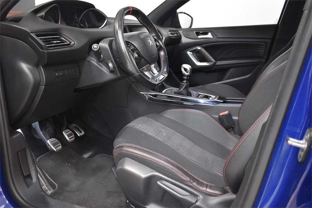 Foto 14 PEUGEOT 308 5P GTLINE 150CV