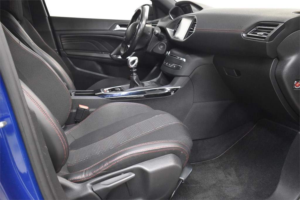 Foto 15 PEUGEOT 308 5P GTLINE 150CV