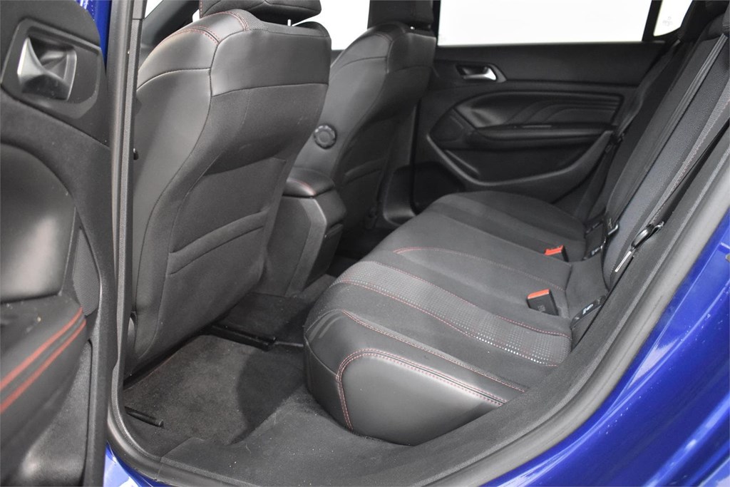 Foto 17 PEUGEOT 308 5P GTLINE 150CV