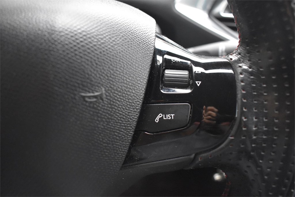 Foto 26 PEUGEOT 308 5P GTLINE 150CV