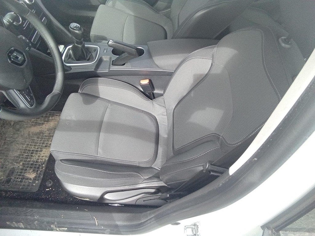 Foto 7 RENAULT MEGANE 1.5 DCI  EQUILIBRE BLUE 115CV