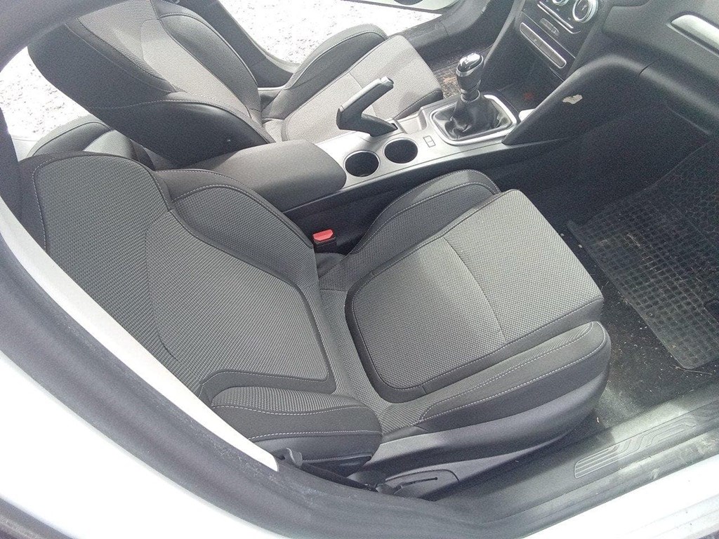 Foto 9 RENAULT MEGANE 1.5 DCI  EQUILIBRE BLUE 115CV