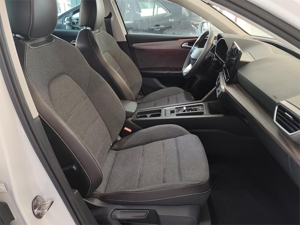 Foto 9 SEAT LEON FAMILIAR SP 1.5 eTSI 110kW DSG S&S XCELLENCE GO L