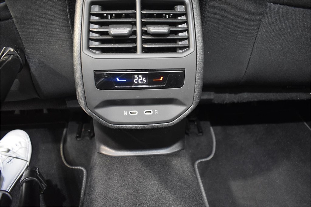 Foto 32 SEAT LEON STYLE  2.0TDI 150CV  DSG 7 E6