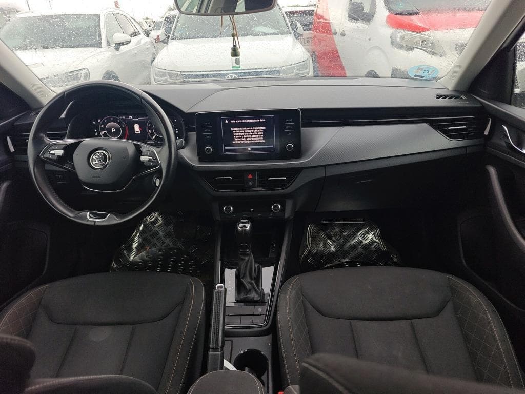 Foto 3 SKODA KAMIQ 1.0TSI 110CV DSG AMBITION 