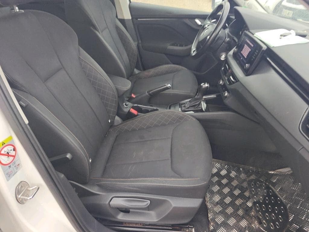 Foto 6 SKODA KAMIQ 1.0TSI 110CV DSG AMBITION 