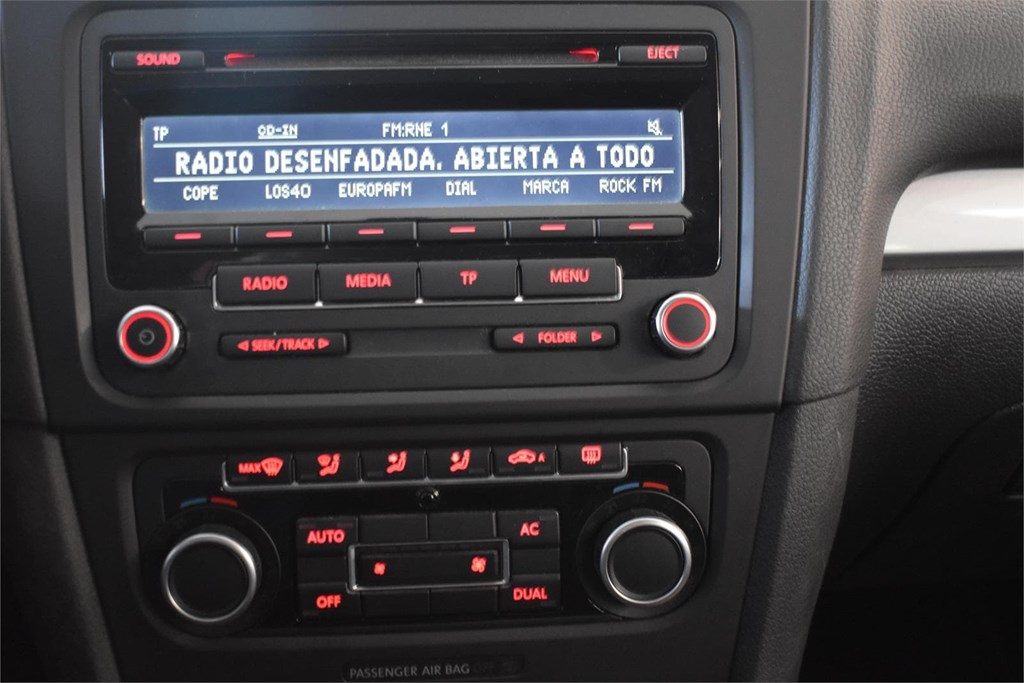 Foto 20 VOLKSWAGEN  1.6 TDI 105CV  ADVANCE 