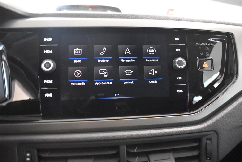 Foto 24 VOLKSWAGEN POLO 1.0TSI ADVANCE 95CV